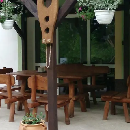 Leśna Gospodarstwo agroturystyczne *